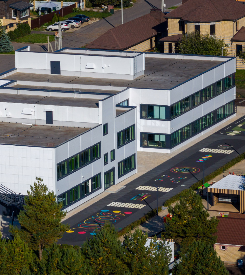 Здание детского сада и начальной школы УМКА